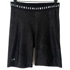 Under Armour Biker Shorts Size Medium